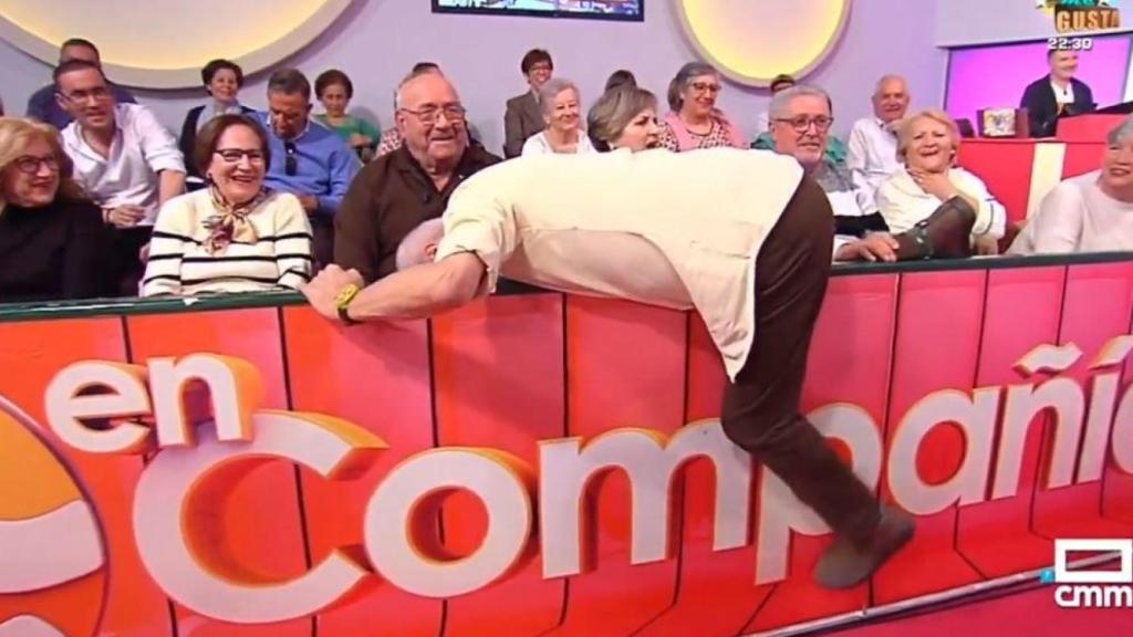 Ramón García se cae en su programa de Castilla-La Mancha