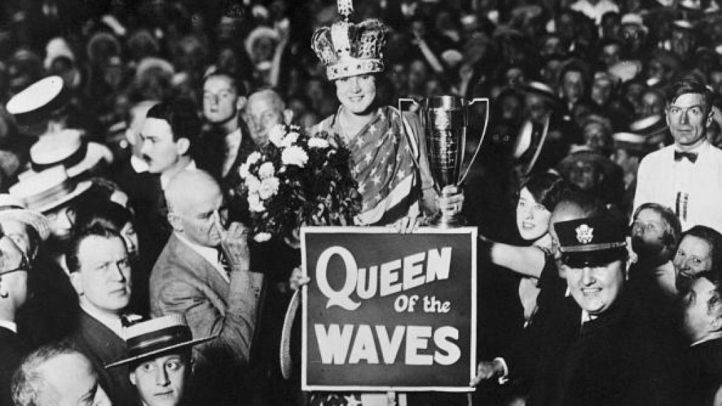 Gertrude Ederle, convertida en la reina de las olas a su llegada a Estados Unidos.