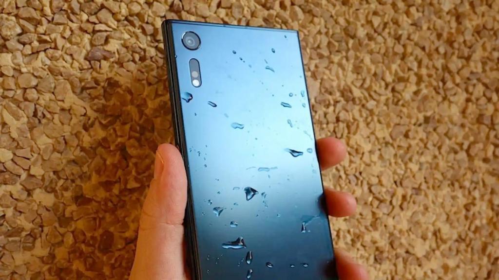 Móvil resistente al agua