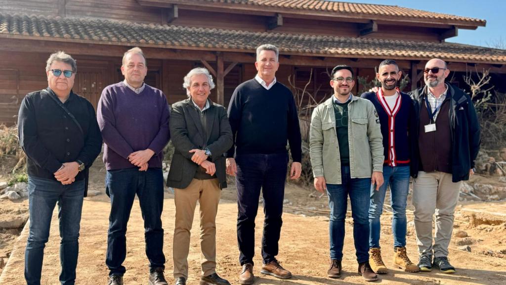 Visita del conseller de Medio Ambiente, Martínez Mus, al Parque Natural del Turia para conocer los avances de los trabajos para la recuperación. EE