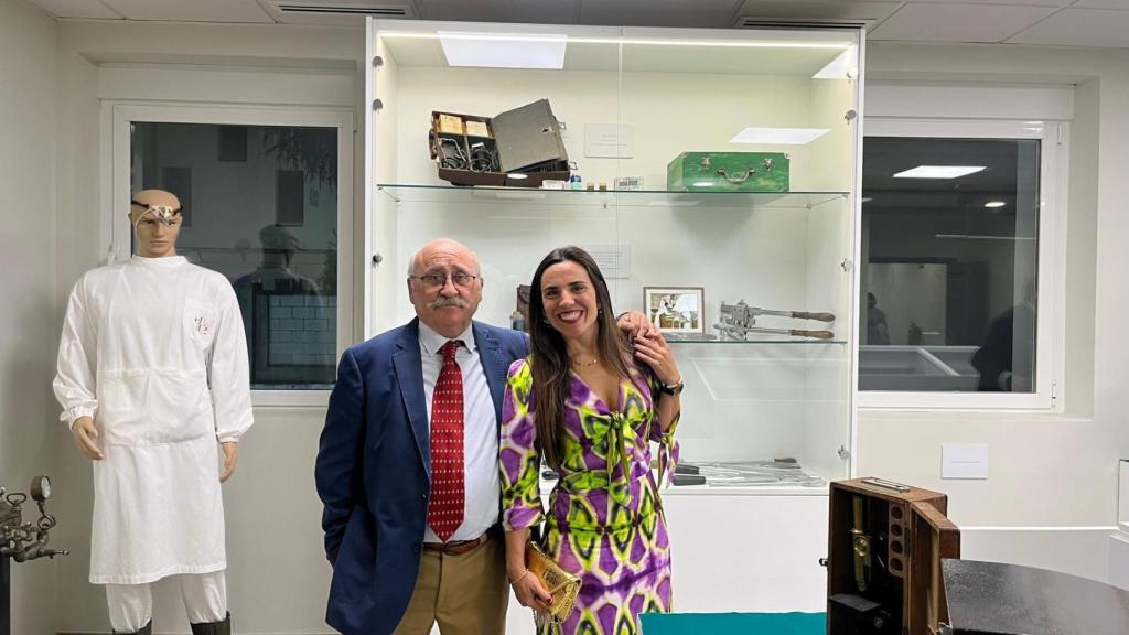 Jesús Ramón Galán y su hija María Jesús Galán, ambos veterinarios