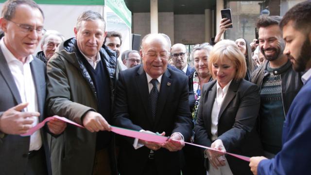 La consejera de industria, Leticia García , asiste a la inauguración de la nueva sede de la asociación española contra el cáncer (1)