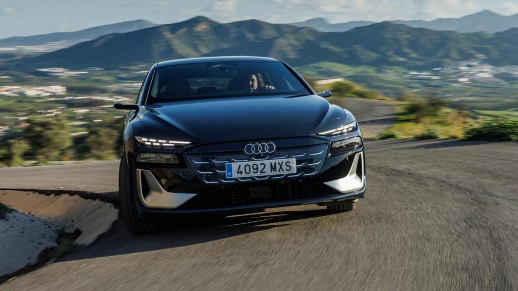 El Audi A6 e-tron es una berlina eléctrica de grandes prestaciones.