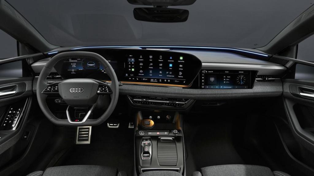 Interior del Audi A6 Avant e-tron.