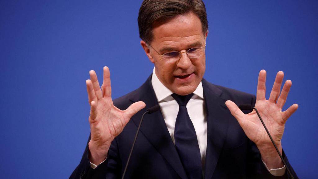 El secretario general de la OTAN, Mark Rutte, ofrece una conferencia de prensa en vísperas de una reunión de ministros de Defensa de la OTAN en la sede de la alianza en Bruselas, Bélgica, el 12 de febrero de 2025.