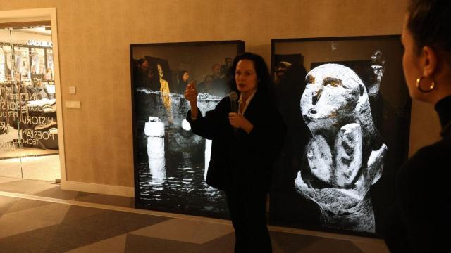 Isabel Muñoz presenta en Santiago 'Antes del tiempo'.