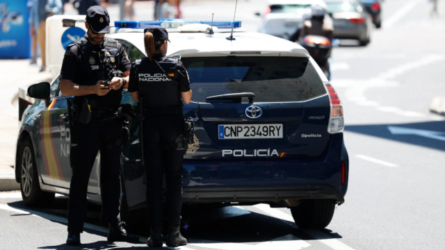 Imagen de archivo de dos agentes de la Policía Nacional.