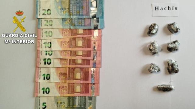 Detienen a un vecino de Gondomar (Pontevedra) de 27 años por tráfico de drogas