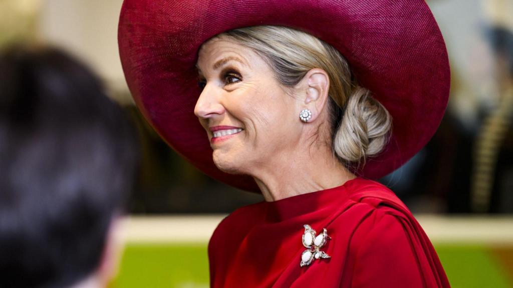 La reina se sincera.