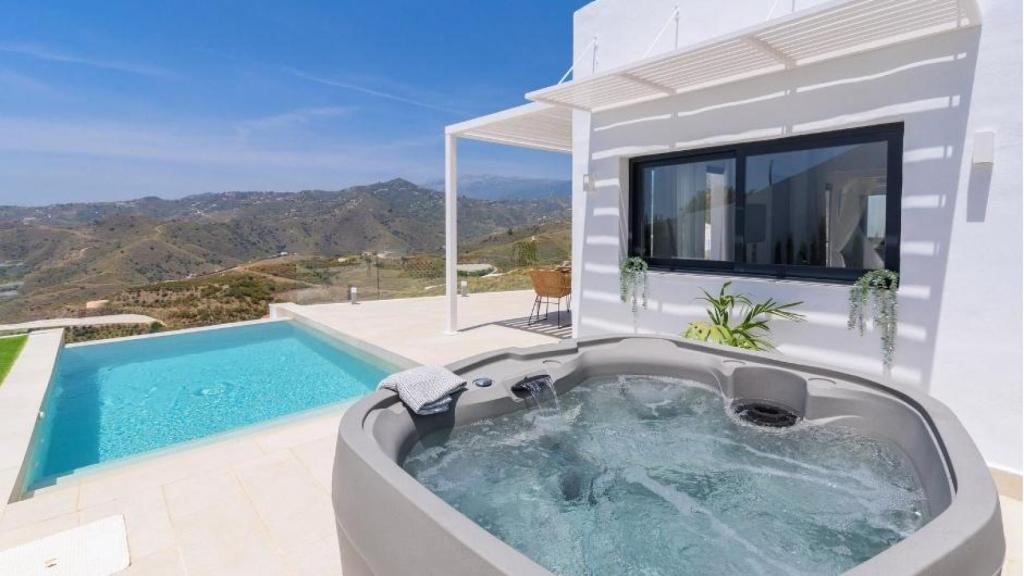 Casa rural con jacuzzi.