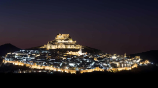 923668072_253055403_1706x960