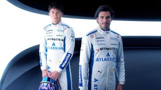 Carlos Sainz, junto a Alex Albon, en una imagen promocional de Williams F1
