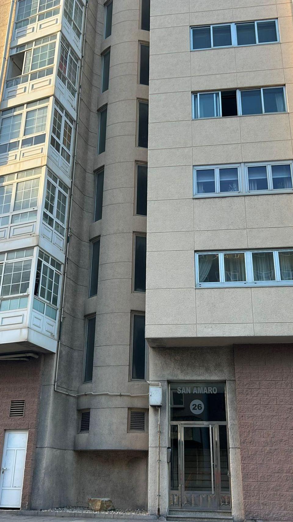 El San Amaro, el primer edificio de Adormideras.