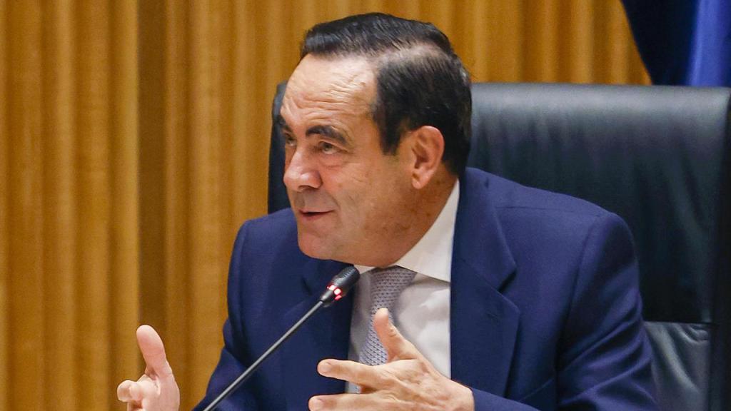 El expresidente del Congreso de los Diputados José Bono, este jueves durante la presentación de su libro.