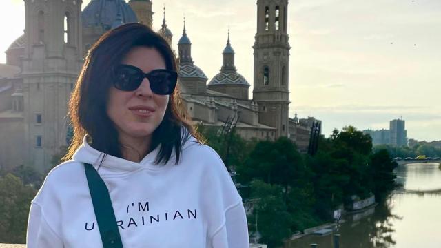 Natasha Ivzhenko, con la basílica del Pilar de fondo.