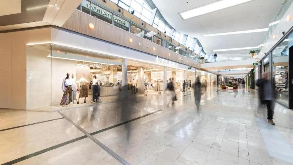 Los comercios pueden abrir durante 10 festivos al año en Zaragoza