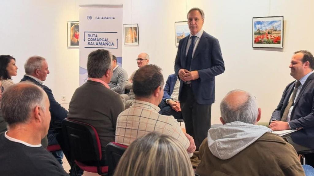 Carlos García Carbayo en una de las jornadas de las Rutas Comarcales del PP