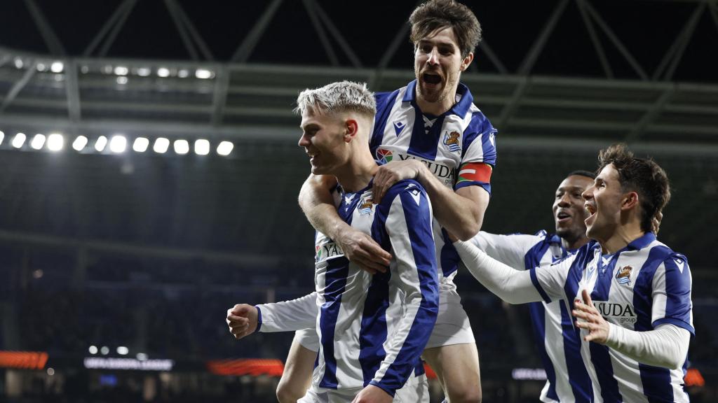 Oskarsson celebra su segundo gol en el partido ante el Paok.