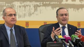 Jesús García-Barroso y José Julián Gregorio, este jueves en rueda de prensa en el Ayuntamiento de Talavera.