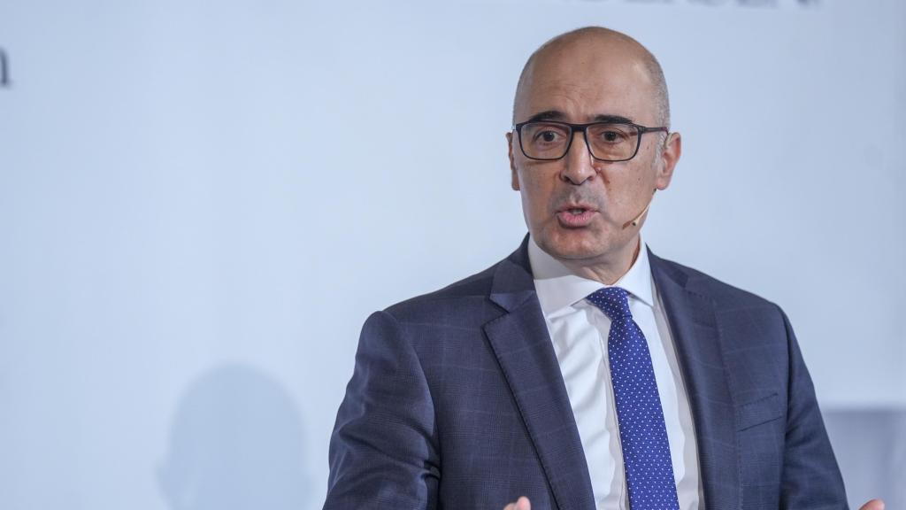 El presidente de Airbus España, Francisco Sánchez Segura, durante el desayuno coloquio organizado por la Cámara de Comercio.