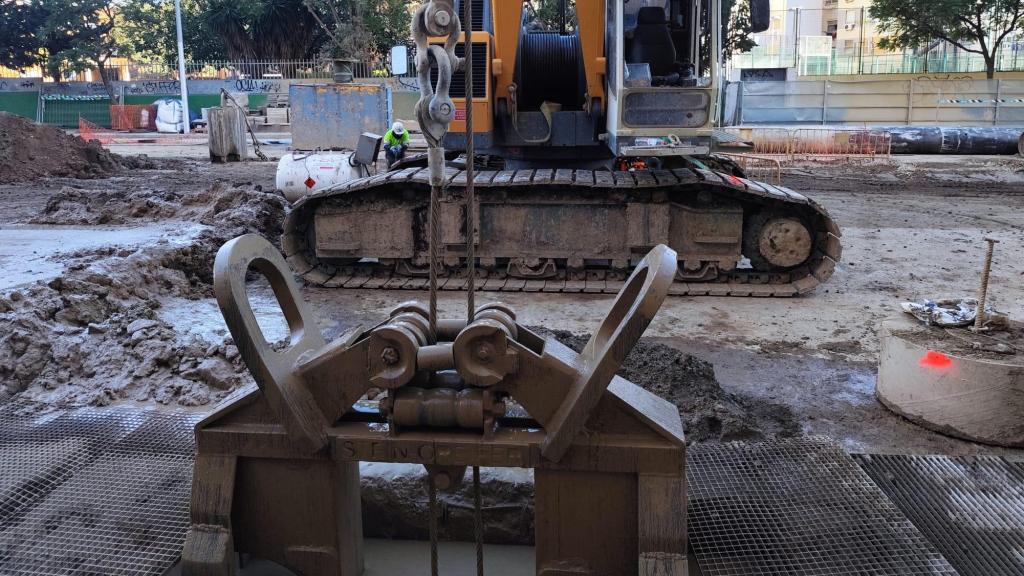 Así crece la obra del Metro de Málaga al Hospital Civil.