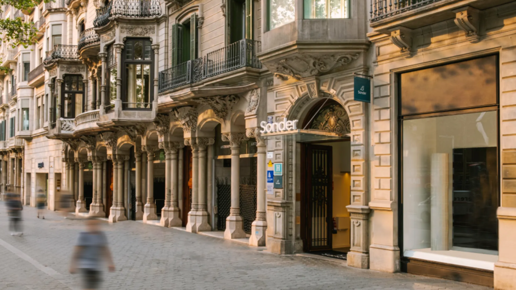 Establecimiento de Sonder en Paseo de Gracia de Barcelona.