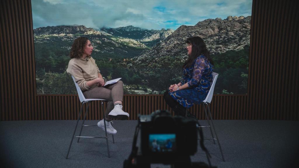 La alcaldesa de Manzanares El Real durante su entrevista con Madrid Total.
