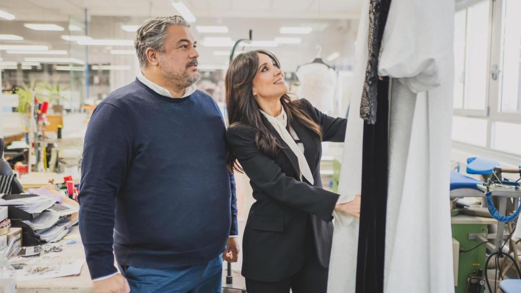 Nacho Aguayo y Cruz Sánchez de Lara, observando el conjunto.