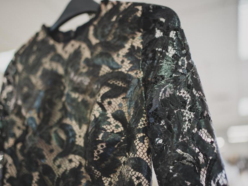 Detalle de la zona superior del diseño de Cruz.