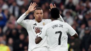 Mbappé celebra junto con Vinicius el gol marcado ante el Atlético de Madrid.