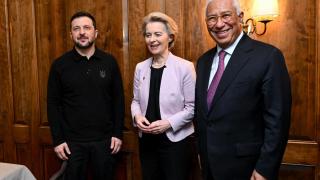 Volodimir Zelenski, Ursula von der Leyen y António Costa, este viernes