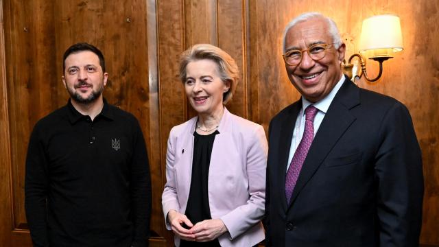 Volodimir Zelenski, Ursula von der Leyen y António Costa, este viernes