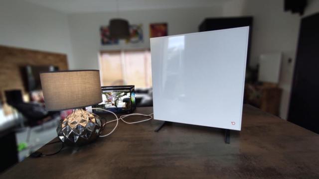 Un panel Aquilohm, el sistema de calefacción basado en pintura mineral activa.