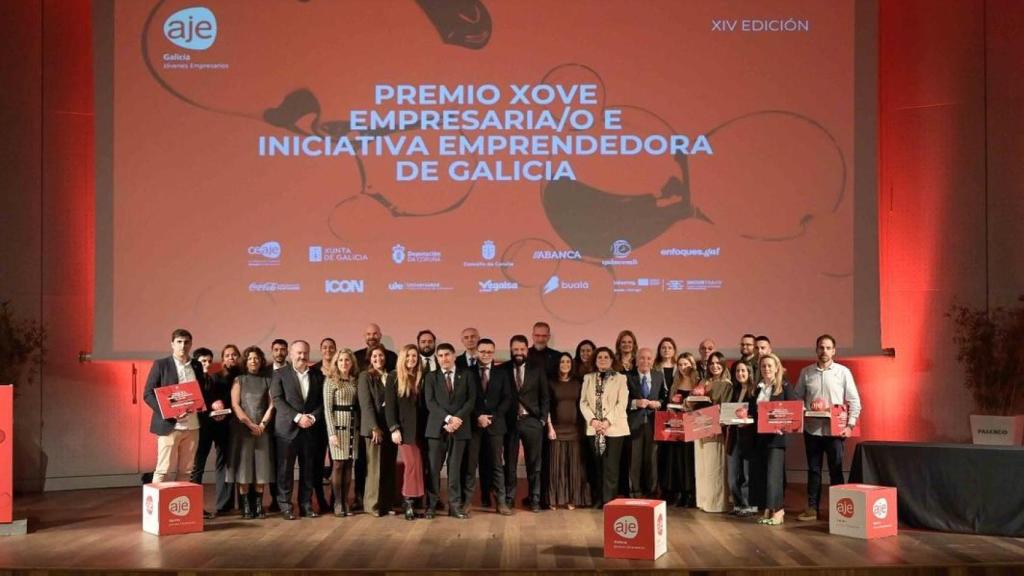 Foto de familia de los premios Aje Galicia 2025