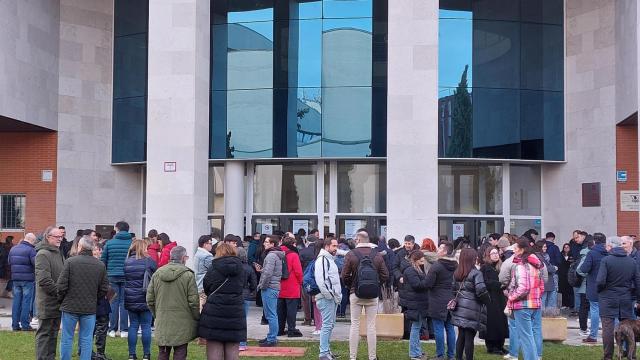 Opositores este sábado en el Edificio de Tecnologías de la Información y la Telecomunicaciones de la Universidad de Valladolid