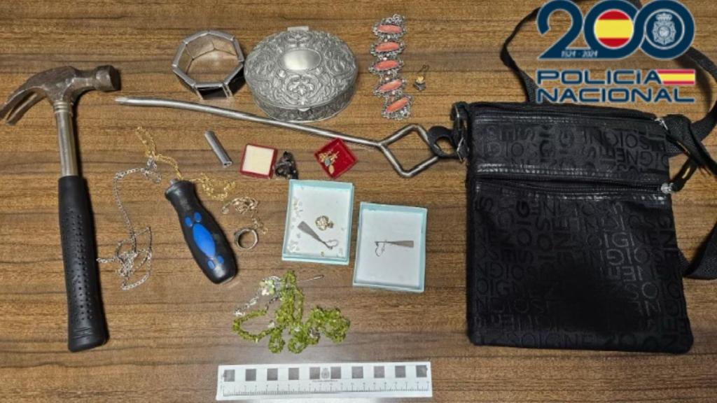 Efectos intervenidos a los dos ladrones detenidos en Valladolid
