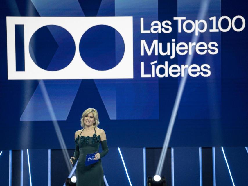 Sandra Golpe, presentando la gala de Las Top 100
