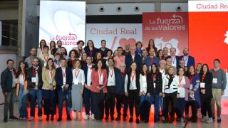 Foto de familia en el 19 Congreso Provincial del PSOE de Ciudad Real.