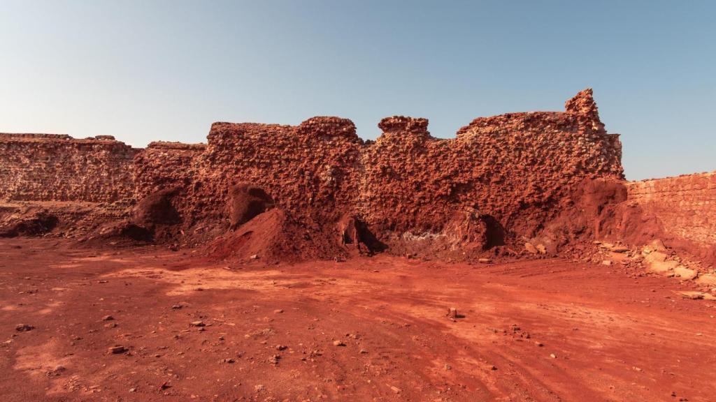 La isla de Ormuz tiene un color ocre que le da una apariencia como de otro planeta.