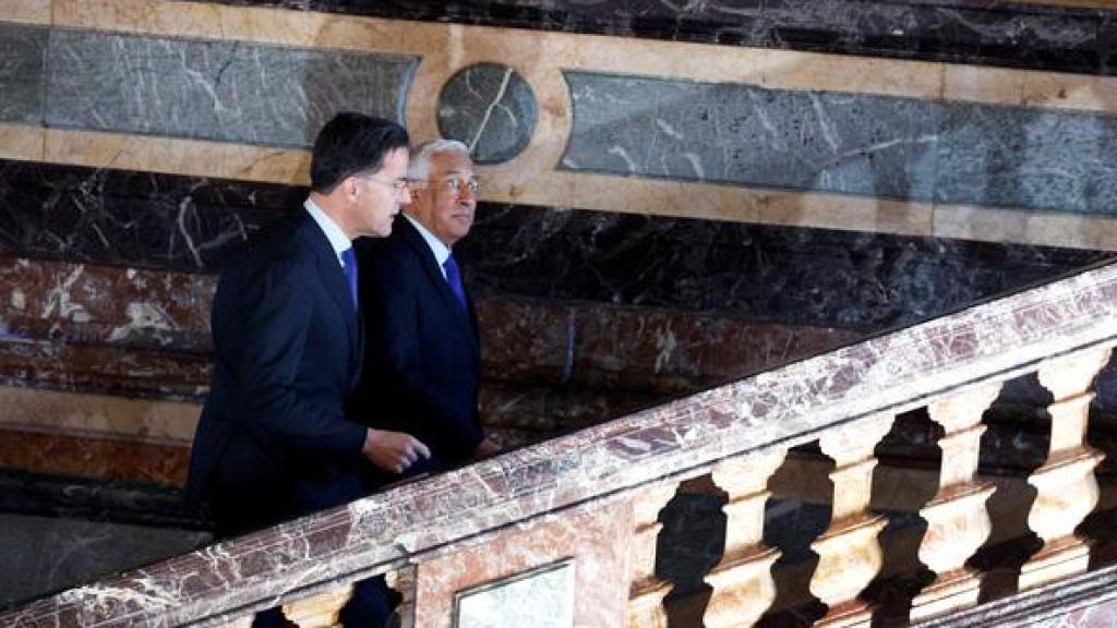 Presidente del Consejo europeo, Antonio Costa, junto al Secretario General de la OTAN Mark Rutte, en la reunión informal de líderes de la UE en Bruselas a inicios de febrero.