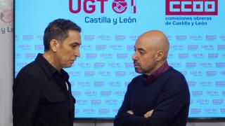 Los secretarios generales de CCOO y UGT en Castilla y León, Vicente Andrés y Óscar Lobo, durante su rueda de prensa de este lunes
