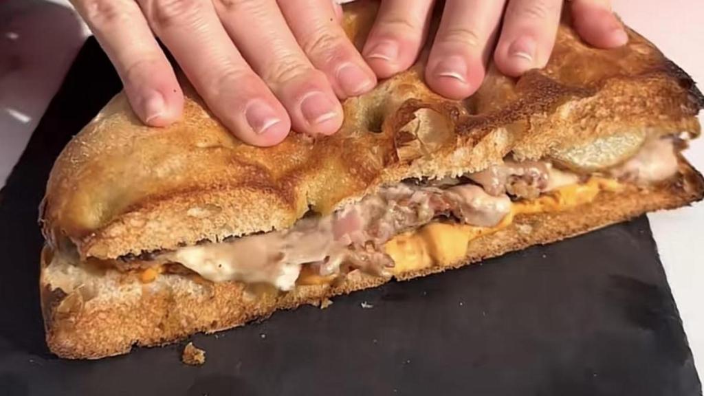 Un bocata de La Tasqueta. EE