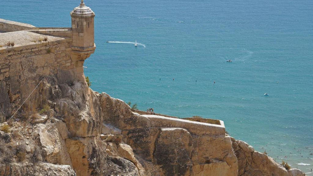 Vistas desde el castillo de Santa Bárbara, Alicante.