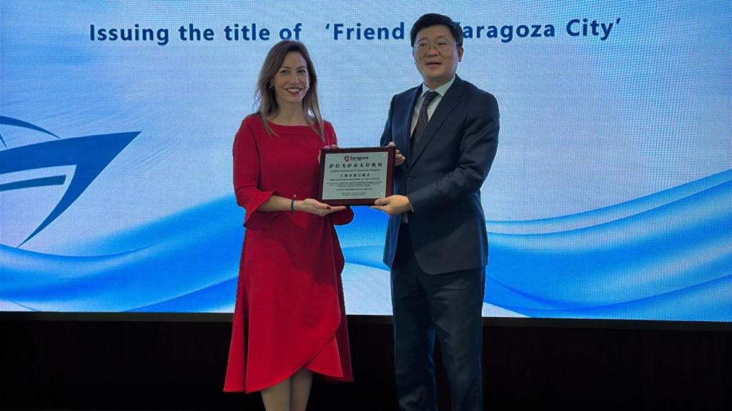 La alcaldesa de Zaragoza, Natalia Chueca, durante el evento.