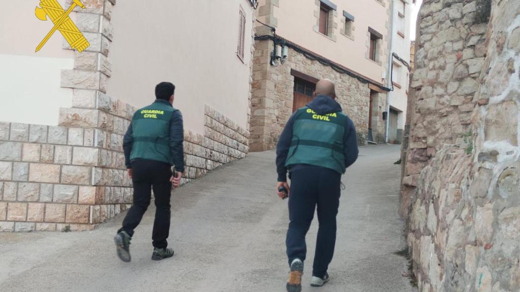 Equipo de la Guardia Civil en Mora de Rubielos.