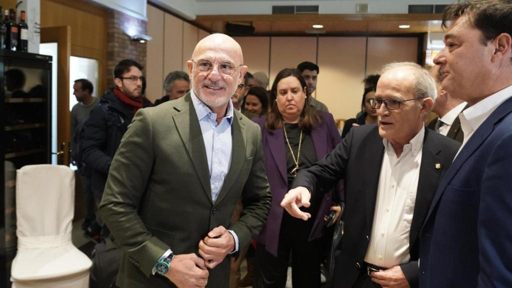 . El seleccionador nacional de fútbol, Luis de la Fuente, participa en un desayuno informativo Asociación de la Prensa Deportiva de Valladolid