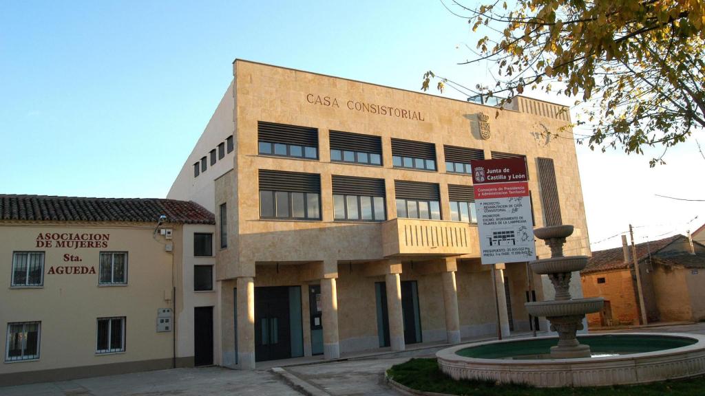 El Ayuntamiento de Pajares de la Lampreana