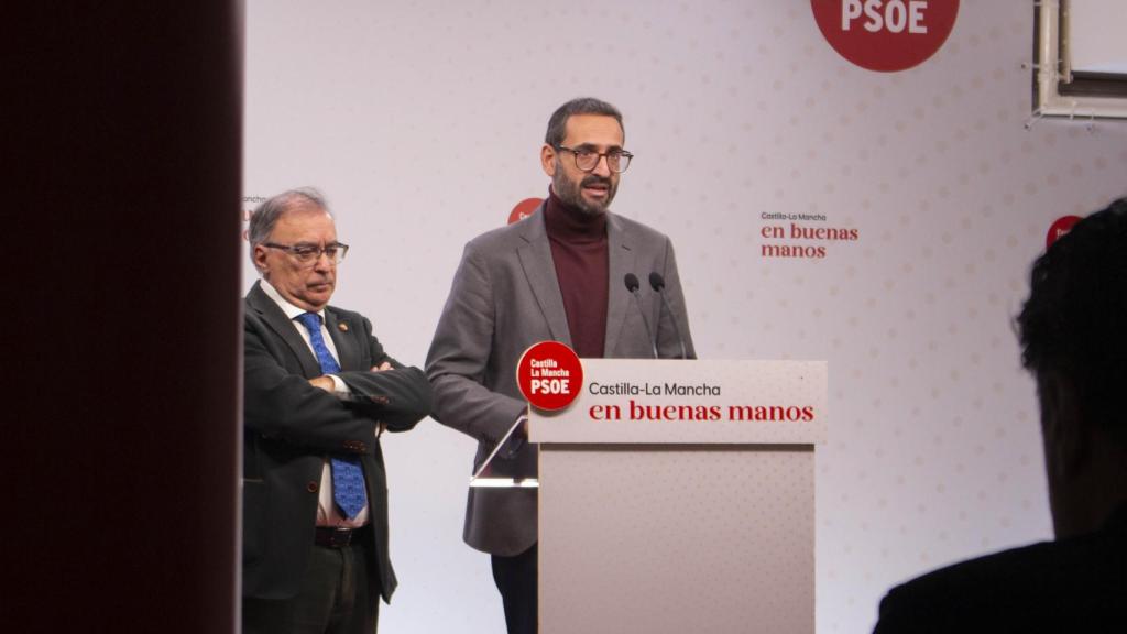 Sergio Gutiérrez, secretario de Organización del PSOE de Castilla-La Mancha, durante la rueda de prensa.