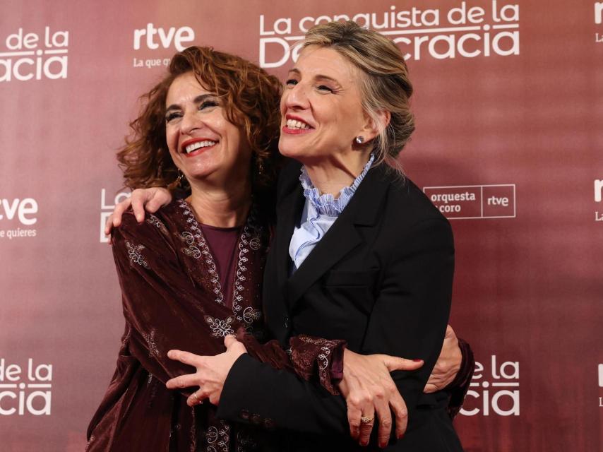 Las vicepresidentas Montero y Díaz, en la presentación de 'La conquista de la Democracia', este lunes en Madrid.