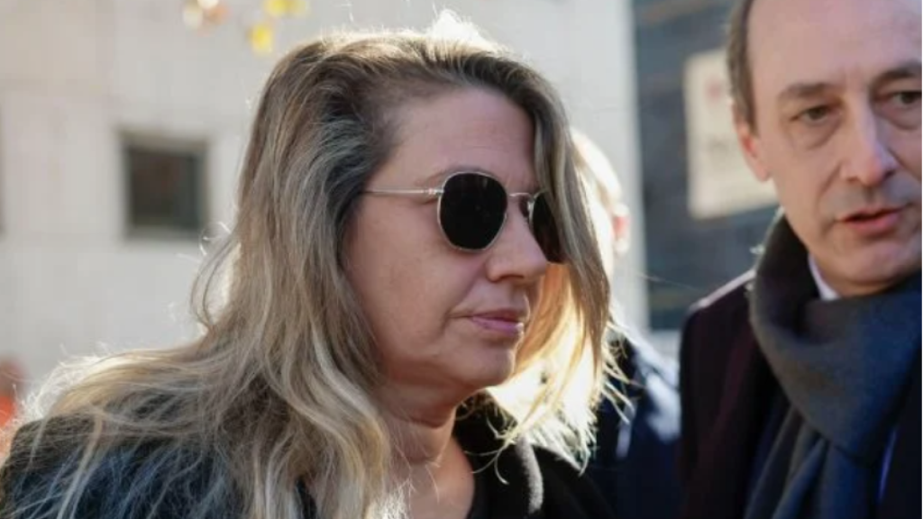 Cristina Álvarez junto al abogado José María de Pablos, el pasado 20 de diciembre./